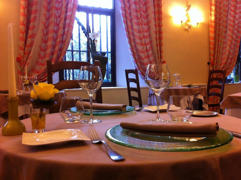 Hotel Logis Restaurant Les Norias