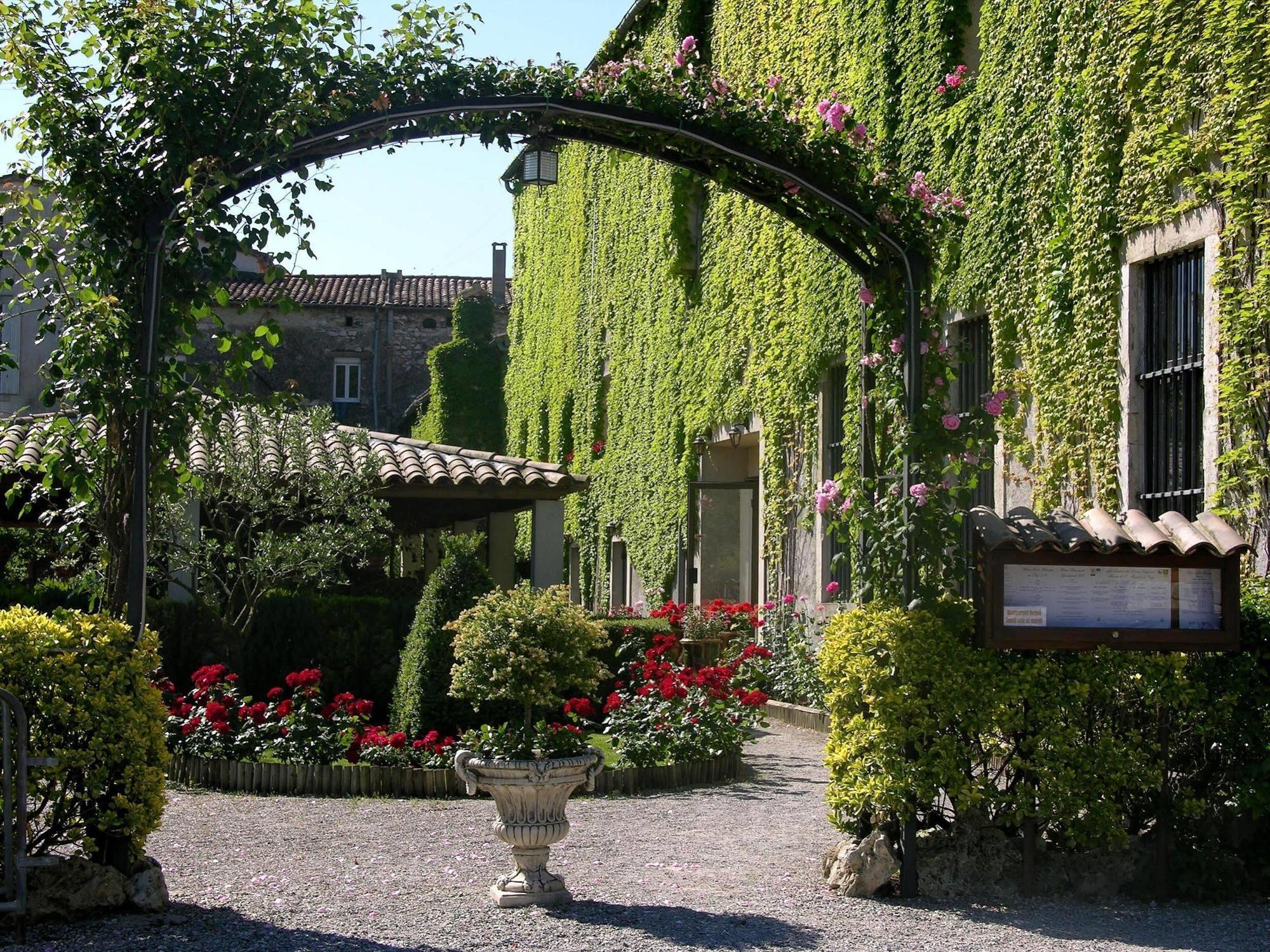 Hotel Logis Restaurant Les Norias Cazilhac (Herault)